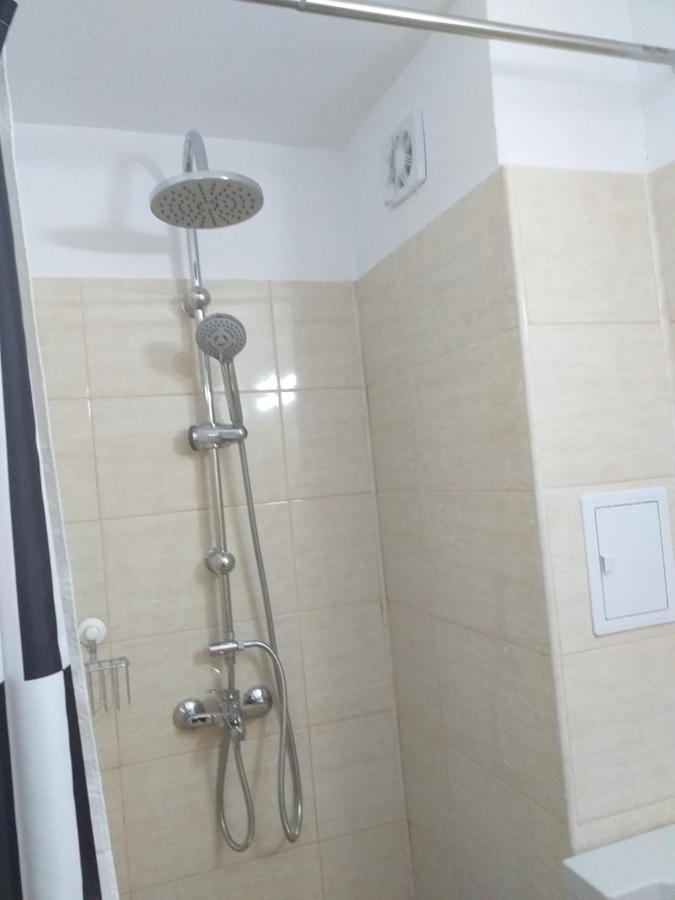 סאטורן Studio Ari מראה חיצוני תמונה